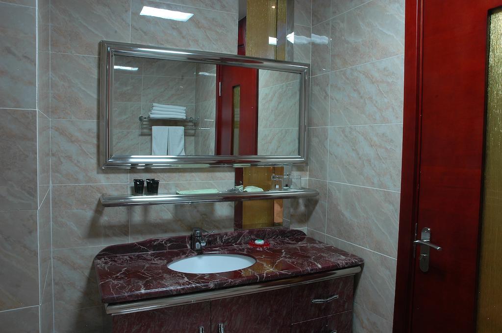 Harbin Yakelai Holiday Hotel 外观 照片