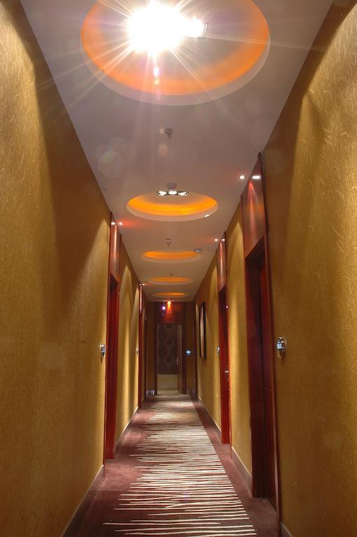 Harbin Yakelai Holiday Hotel 外观 照片