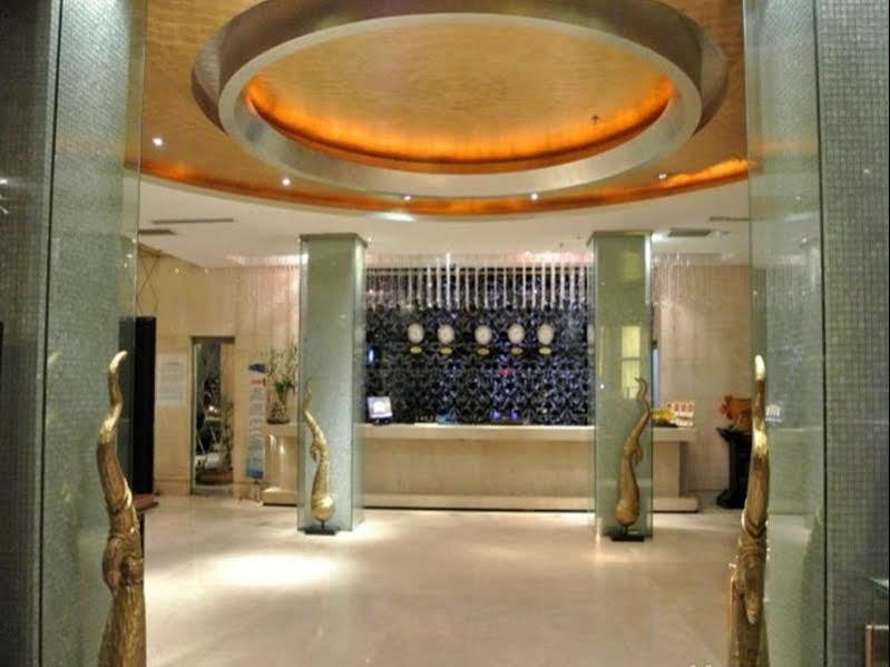 Harbin Yakelai Holiday Hotel 外观 照片